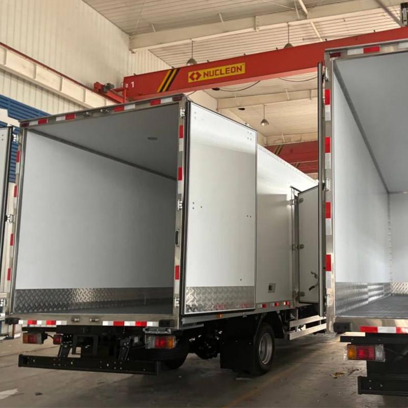 Nola hobetzen du PU Core Dry Truck Body garraio modernoaren eraginkortasuna?
