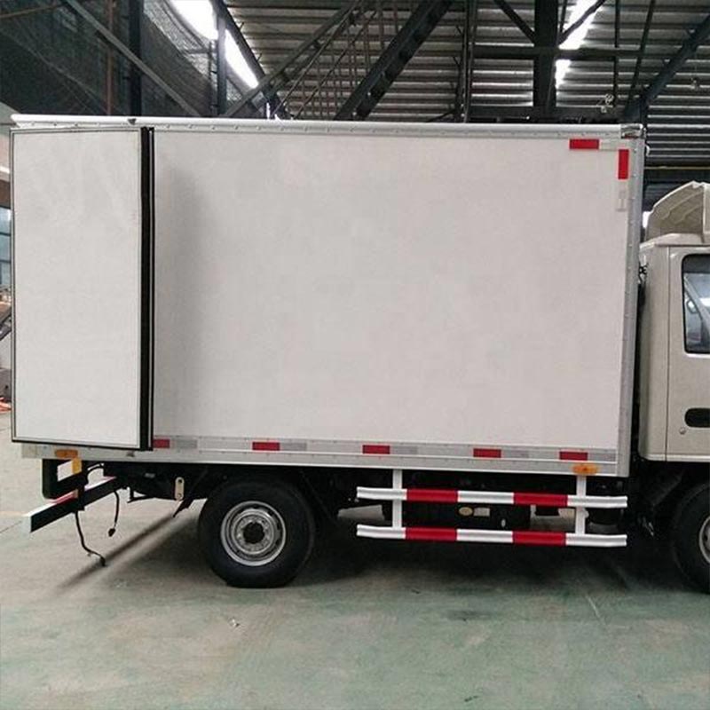 Nola hobetzen du PU Core Dry Truck Body batek garraioaren eraginkortasuna eta zama babestea?